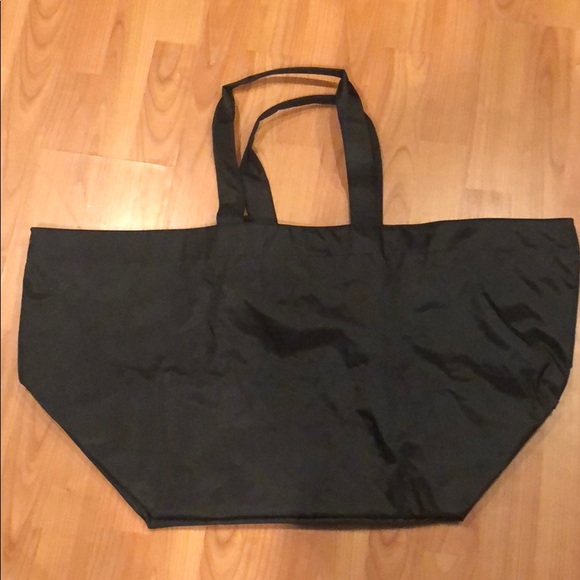 NWOT Urban Outfitters Black Nylon oversize tote - Picture 4 of 6